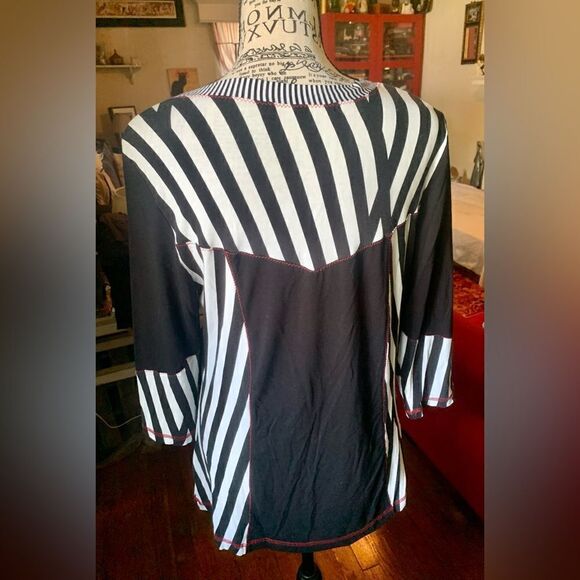 Lor Paris black and white tunic size medium - Picture 4 of 5